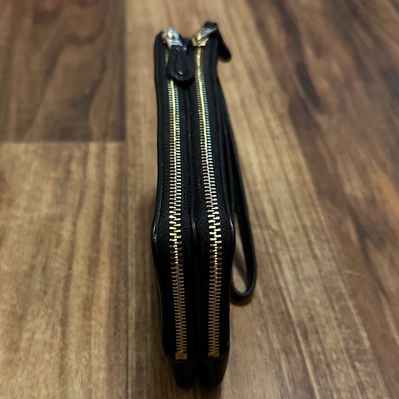 NWOT-Coach Black Pebbled Leather Wristlet - Picture 7 of 8